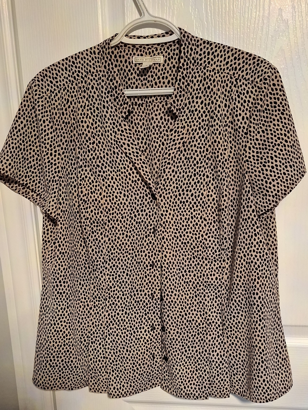 Dana Buchman Beige Short Sleeve Blouse with Black Dot Print